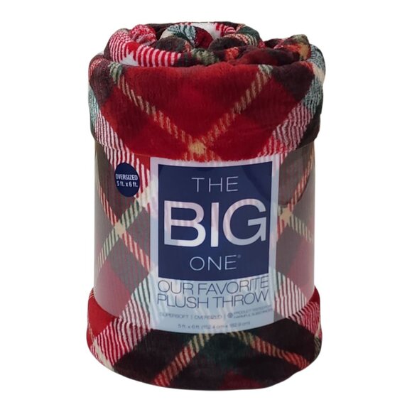 The Big One Oversized Plaid Plush Throw Blanket 5 x 6 Polyester Red Holiday - Picture 1 of 10